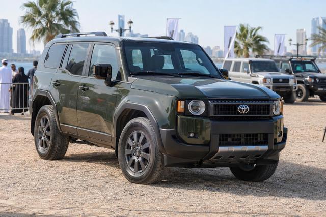 A factory-spec off-road SUV displayed in the festival's 4x4 section.