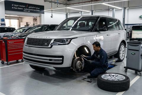 Kuwait Land Rover Airbag Recall Covers Range Rover, Defender And Discovery Models